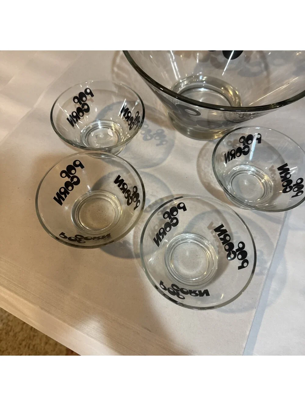 Vintage Retro Clear Glass Popcorn Bowl Set of 4 with Popcorn Text Print- see pic
